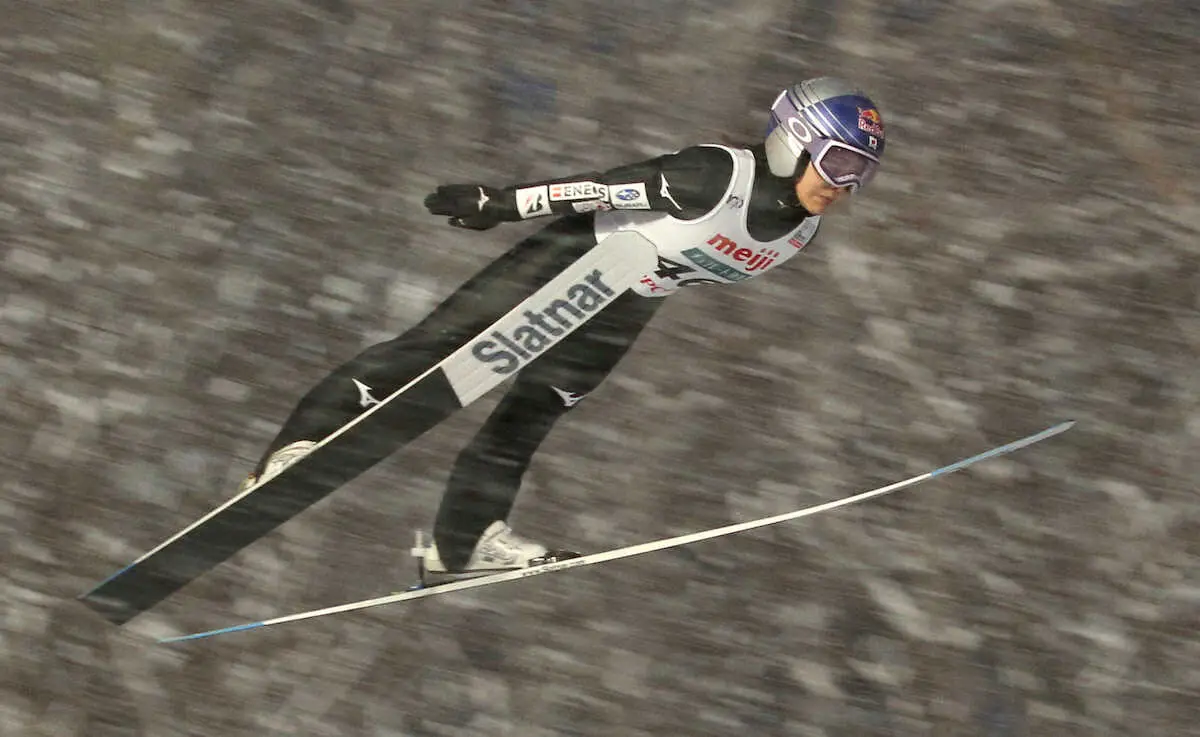高梨沙羅　今季最高4位「できる限りのことはできた」　用具遅れのプレブツにスキー貸しアシスト