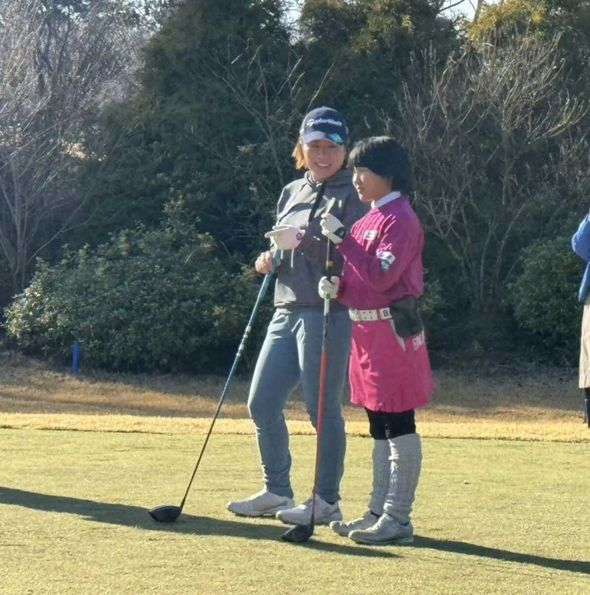 天才ゴルフ少女の須藤弥勒　岡山絵里と共にチーム「ニトリ」を圧勝Vに導く