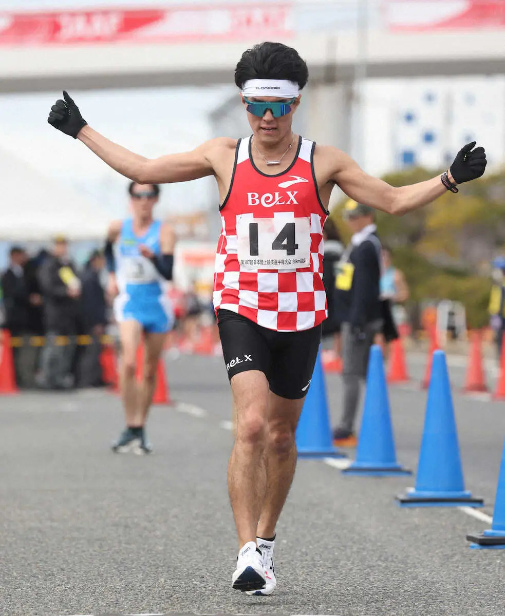 2位の浜西もパリ切符前進　櫻坂推しの“スーパーマン”だ　日本選手権20キロ競歩