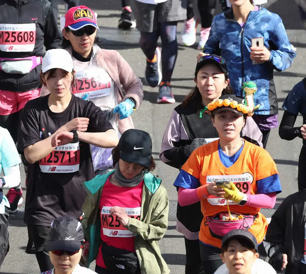 【名古屋ウィメンズ】アラレちゃんにスライム…市民ランナーが愛知県出身・鳥山明さんを哀悼