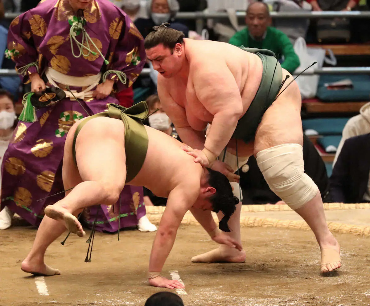 北ハリ磨　元関脇・碧山と14年ぶりの対戦も敗戦「声援に応えられる相撲を」3勝7敗で後がなくなる