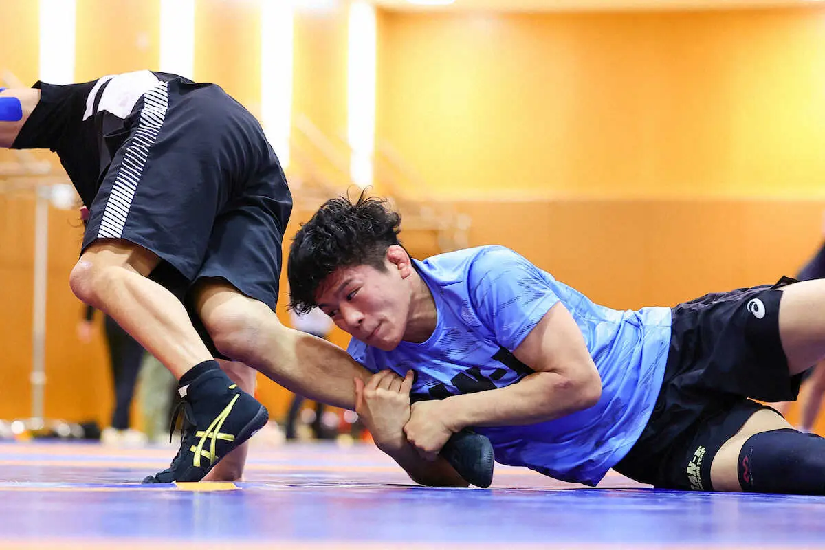 【レスリング】清岡「絶対勝てる」石黒「地位を守る」男子フリーのパリ五輪アジア予選代表が決意