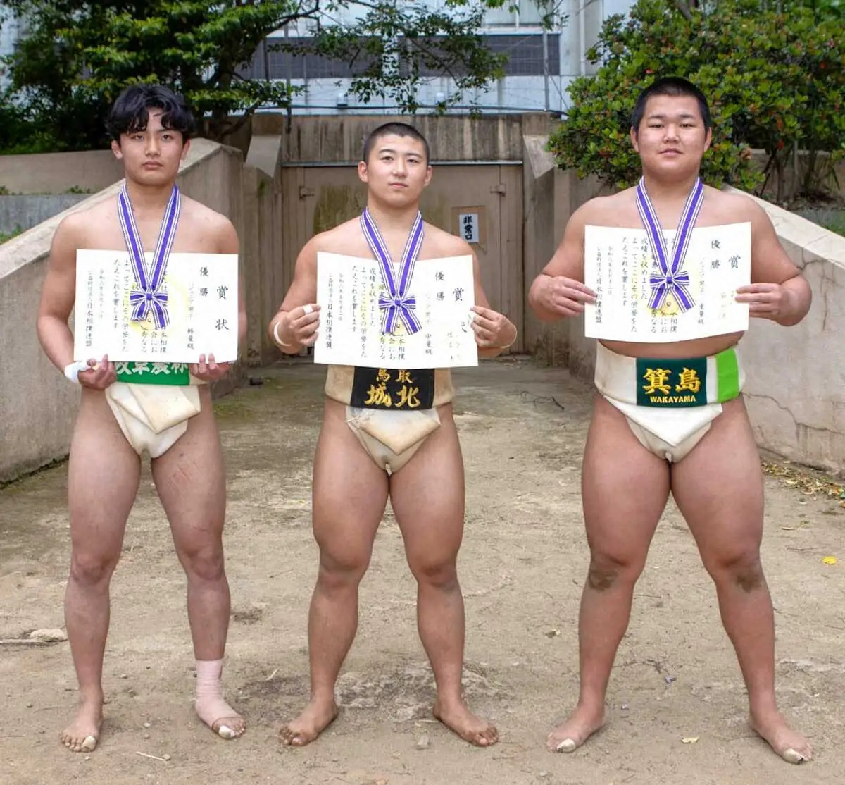 世界ジュニア相撲選手権の出場権を獲得した（左から）軽量級・田島徳文、中量級・三橋条ノ真、重量級・麻田遥人（提供写真）