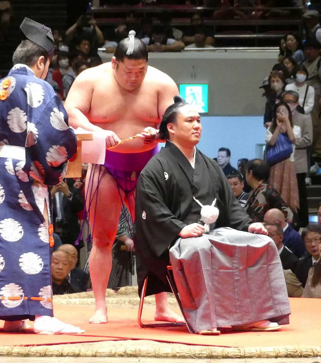 元幕内・石浦　引退相撲で元横綱・白鵬に感謝「どうしようもなかった自分を拾ってくださった方」