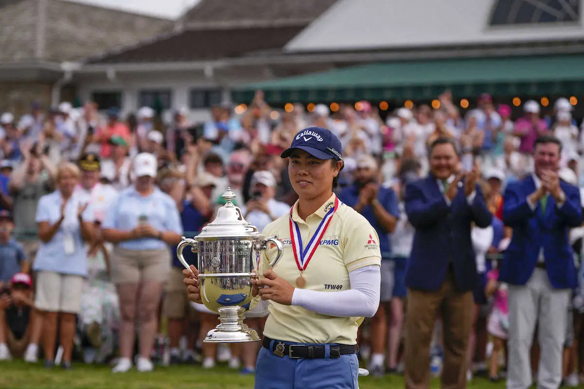 笹生　3差逆転で日本勢初のメジャー2勝目　19歳で全米女王に輝いた21年以来「長く待った分、格別」