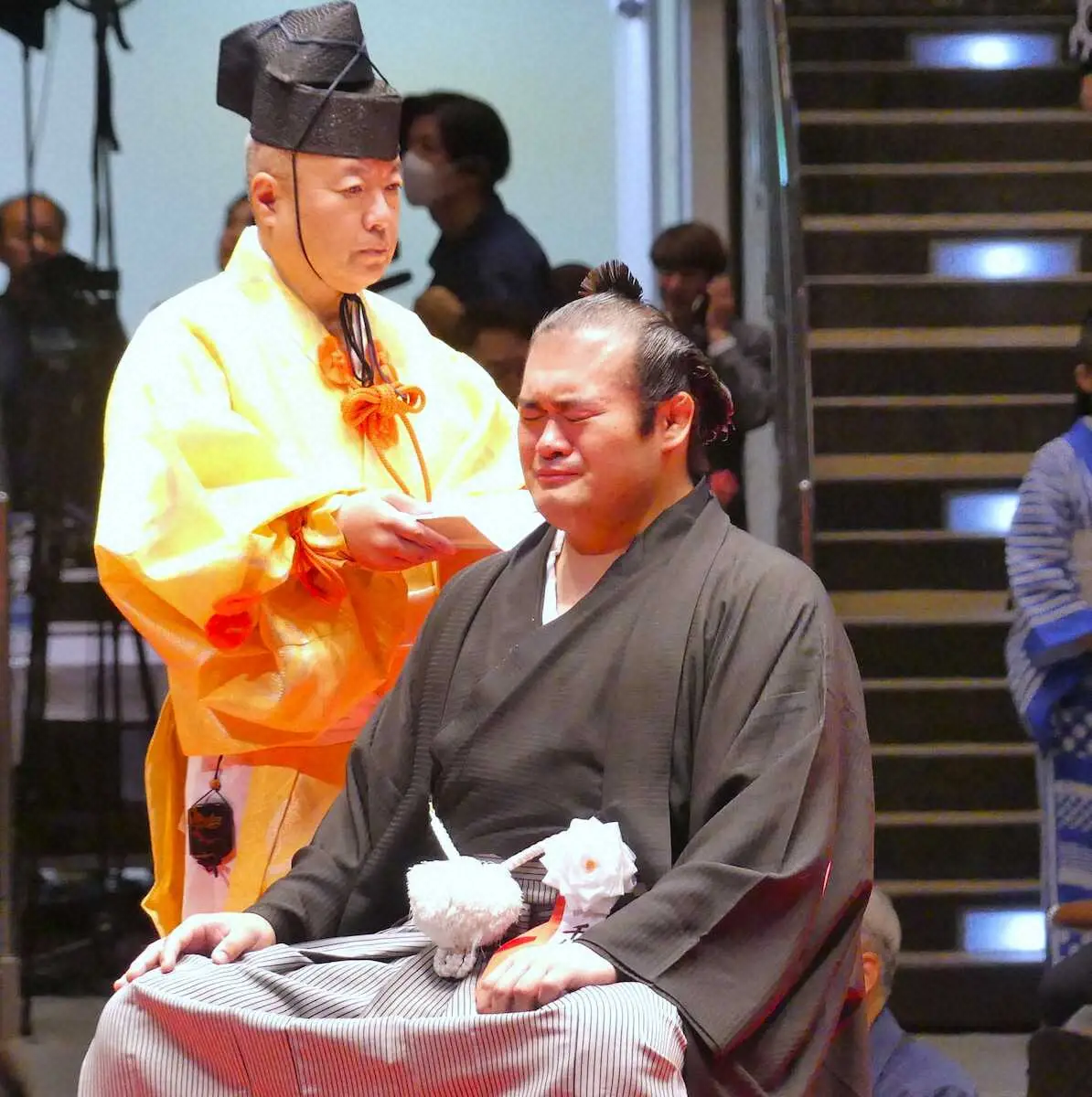 千代の国　断髪式で“力士俳優”澤田賢澄の名前呼ばれ涙…脳幹出血で入院中「最後の取組」かなわず