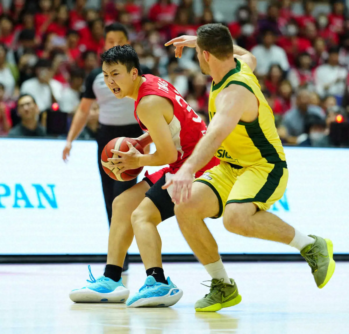 バスケ男子日本代表　オーストラリアに逆転で惜敗も　富永、最多18得点