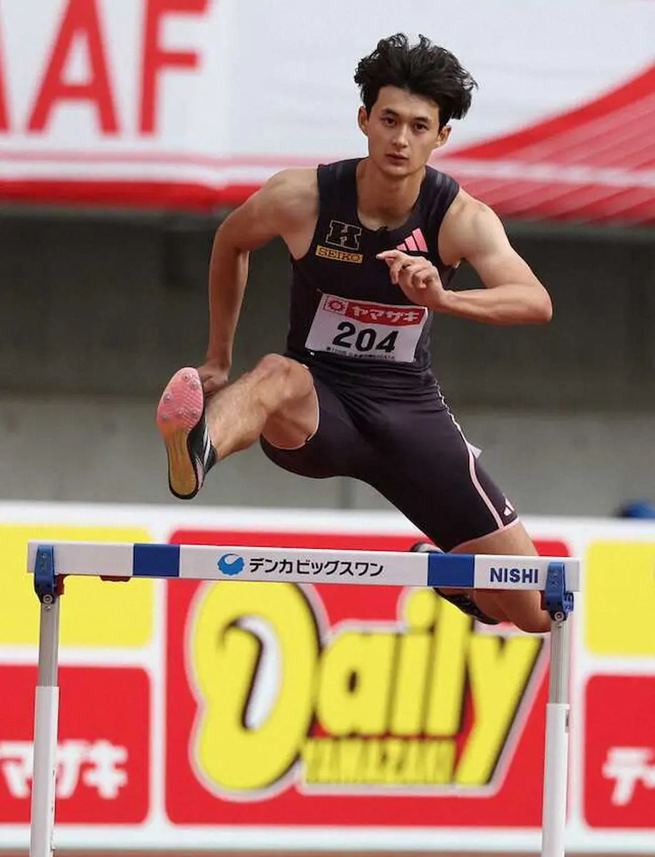 男子400メートル障害、予選を通過した豊田兼（撮影・平嶋　理子）