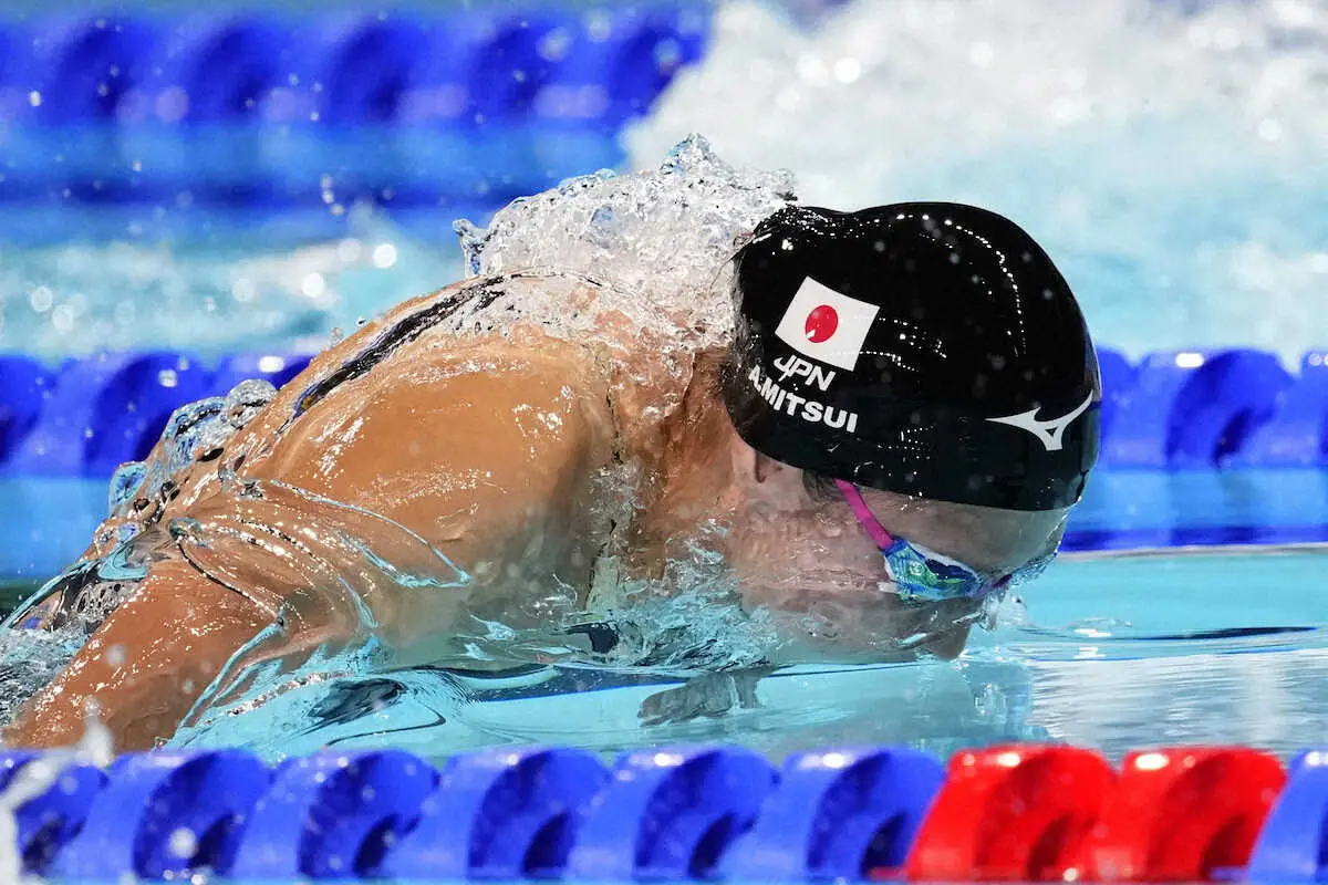 女子200メートルバタフライ準決勝に出場した三井愛梨（AP）