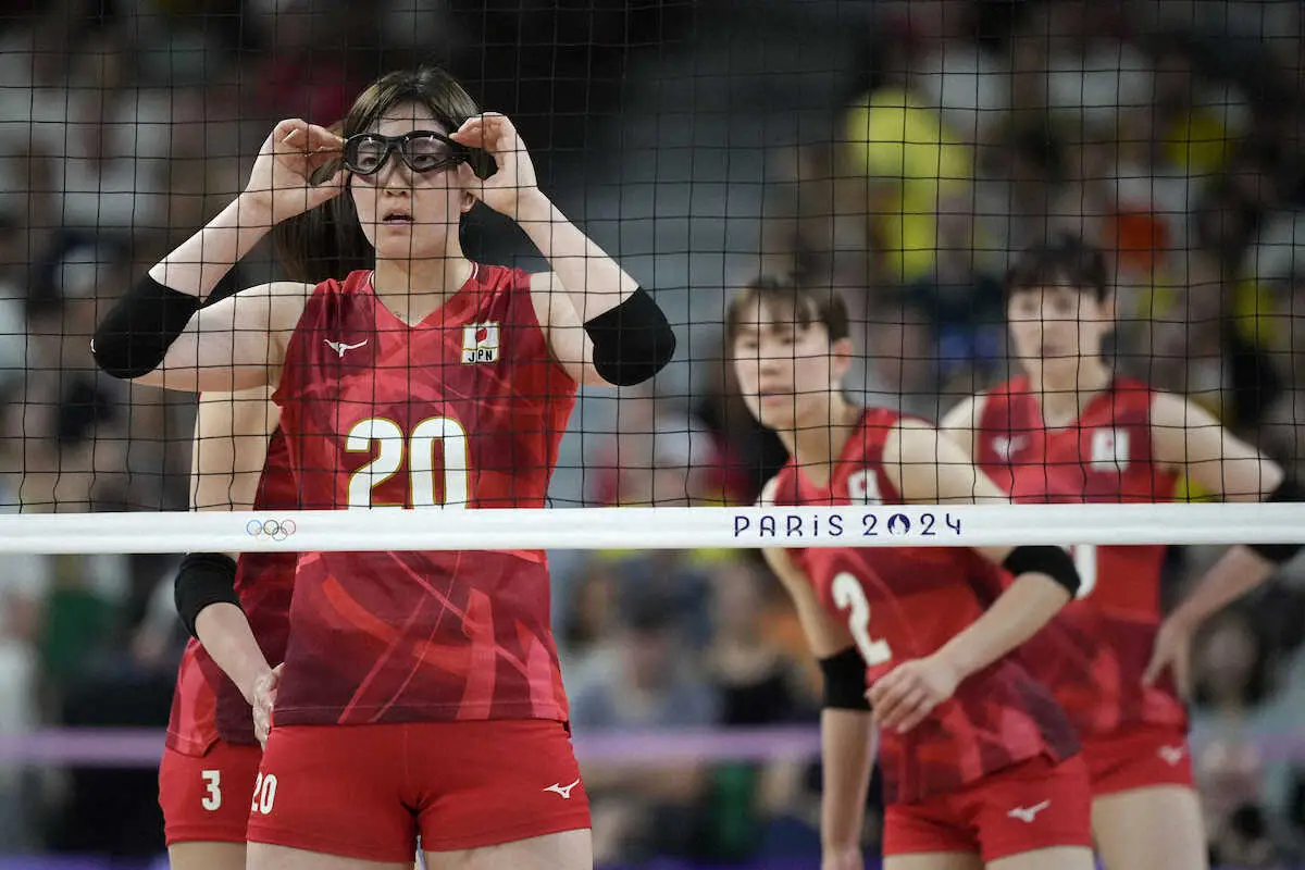 ブラジルに完敗したバレーボール女子日本代表（AP）