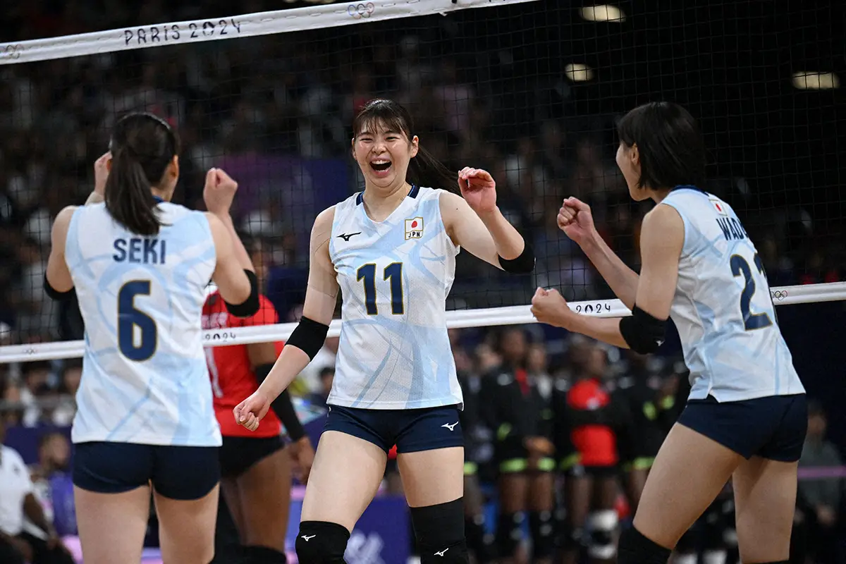 【女子バレー】奇跡を信じる！日本、ケニア相手に第1セット先取　8強へストレート勝ちが絶対条件