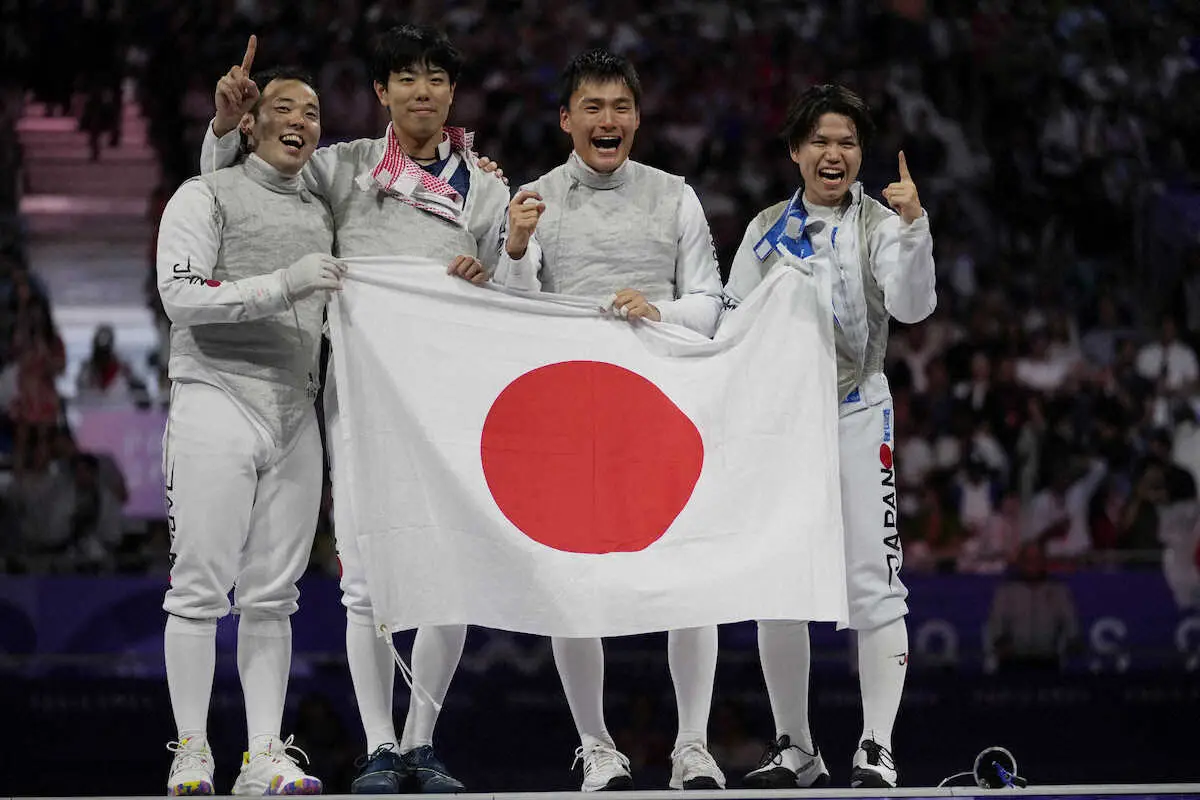 パリ五輪で3人の「松山さん」がメダリストに　バドミントン、ゴルフにフェンシングも続いた！