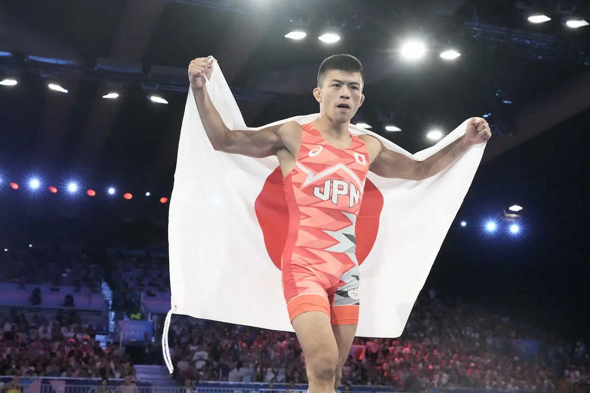 ＜パリ五輪・レスリング男子60キロ級決勝＞金メダル文田（撮影・岡田　丈靖）