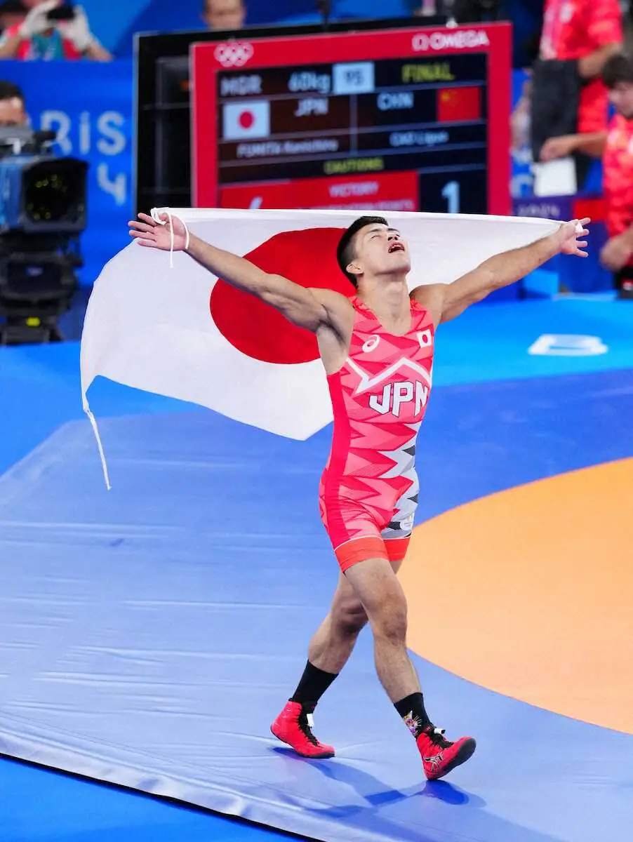 ＜パリ五輪　レスリング男子グレコローマンスタイル60キロ級決勝＞金メダルの文田（撮影・小海途　良幹）