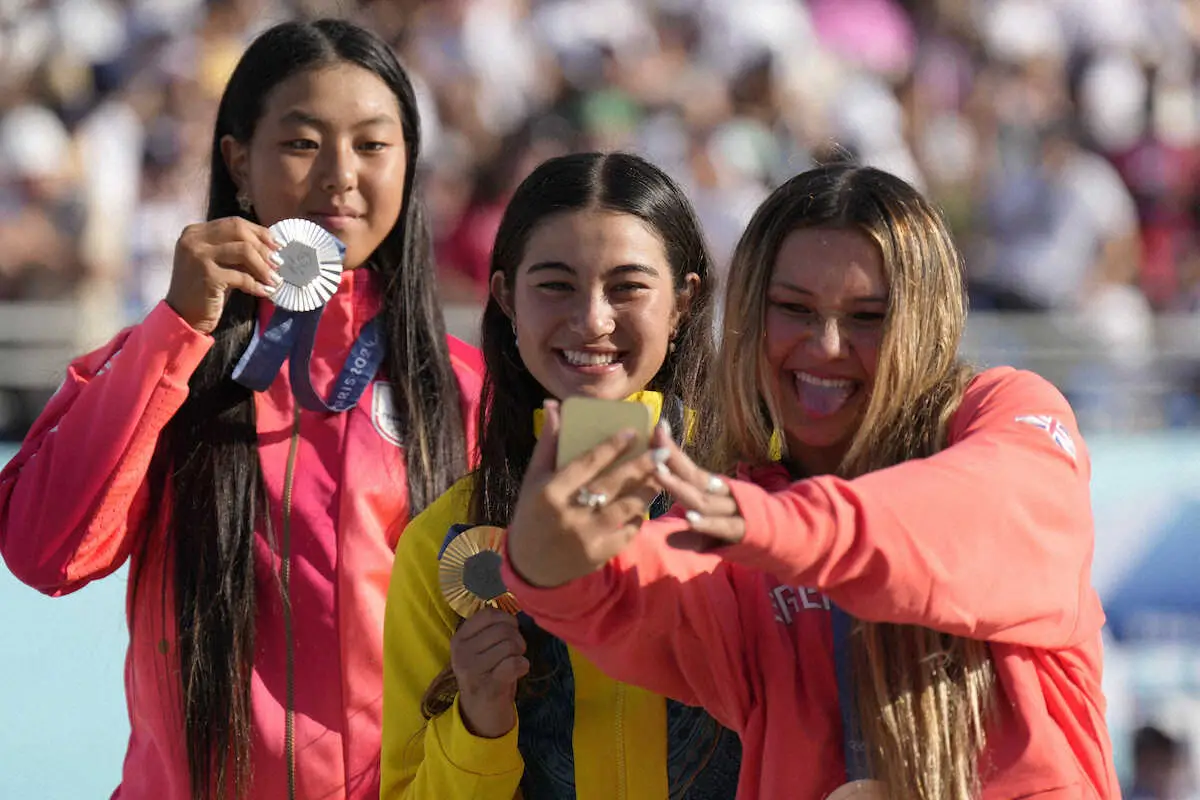 スケボー女子　表彰台3人の母が全員日本人の“わけ”　世界で話題を集める日本人母の存在感