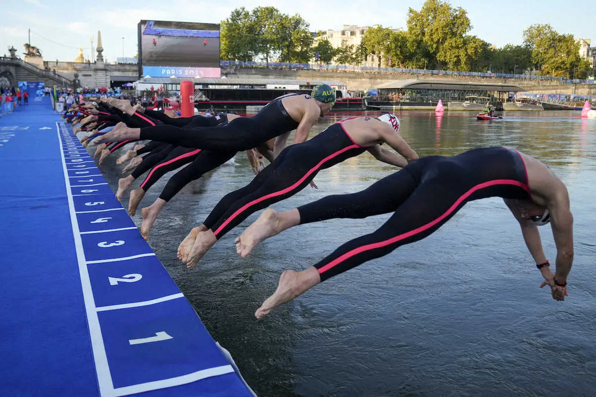 スウェーデン選手が水質懸念で棄権「2時間も水の中に…」　オープンウオーター男子は予定通り開始