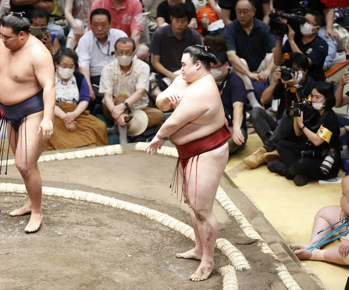 【画像・写真】先場所準優勝の隆の勝が豊昇龍撃破！場所前の“出稽古すれ違い事件”が功を奏した？