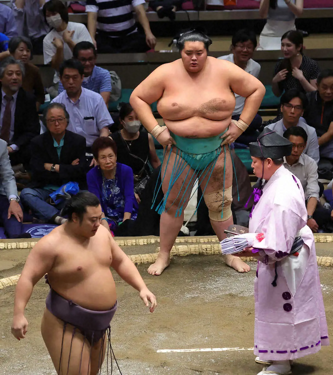 【画像・写真】2大関また明暗…琴桜は無傷の3連勝　豊昇龍は熱海富士に寄り切られ…痛恨の2敗目