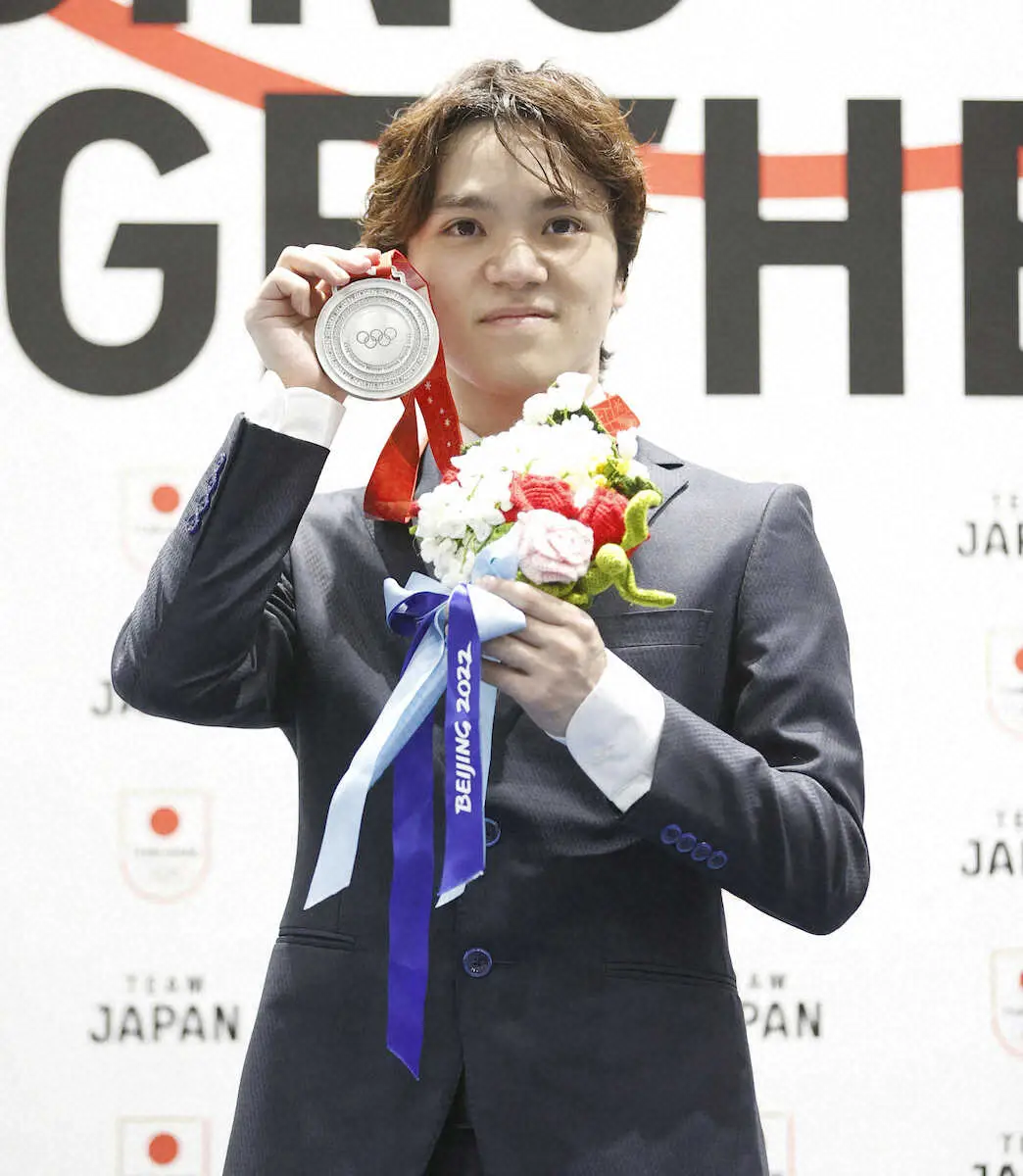 宇野昌磨さん「自分にしかないストーリーがあって重みある」2年7カ月越し銀メダル授与