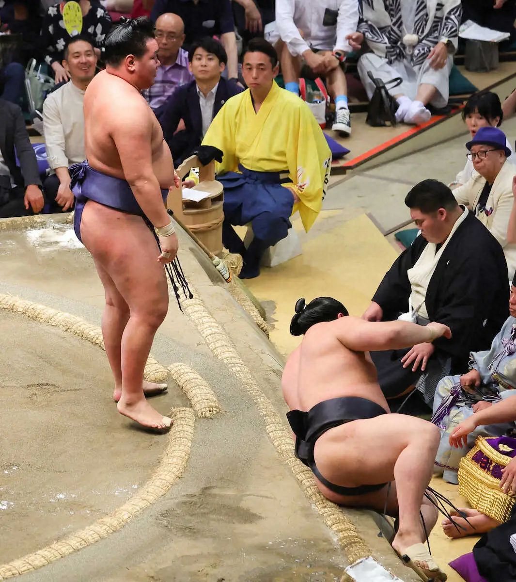 【画像・写真】大関・豊昇龍が若元春を破り4勝4敗の五分の星に　「考えすぎた」変化警戒し過ぎて反省も