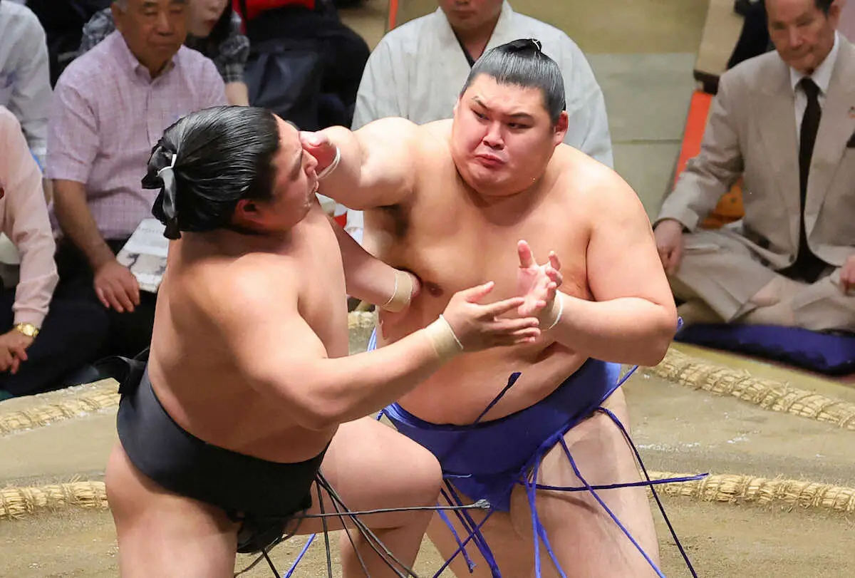 【画像・写真】大の里　若元春制し単独首位キープの無傷9連勝！琴桜が3敗目　霧島は湘南乃海を寄り切り1敗死守