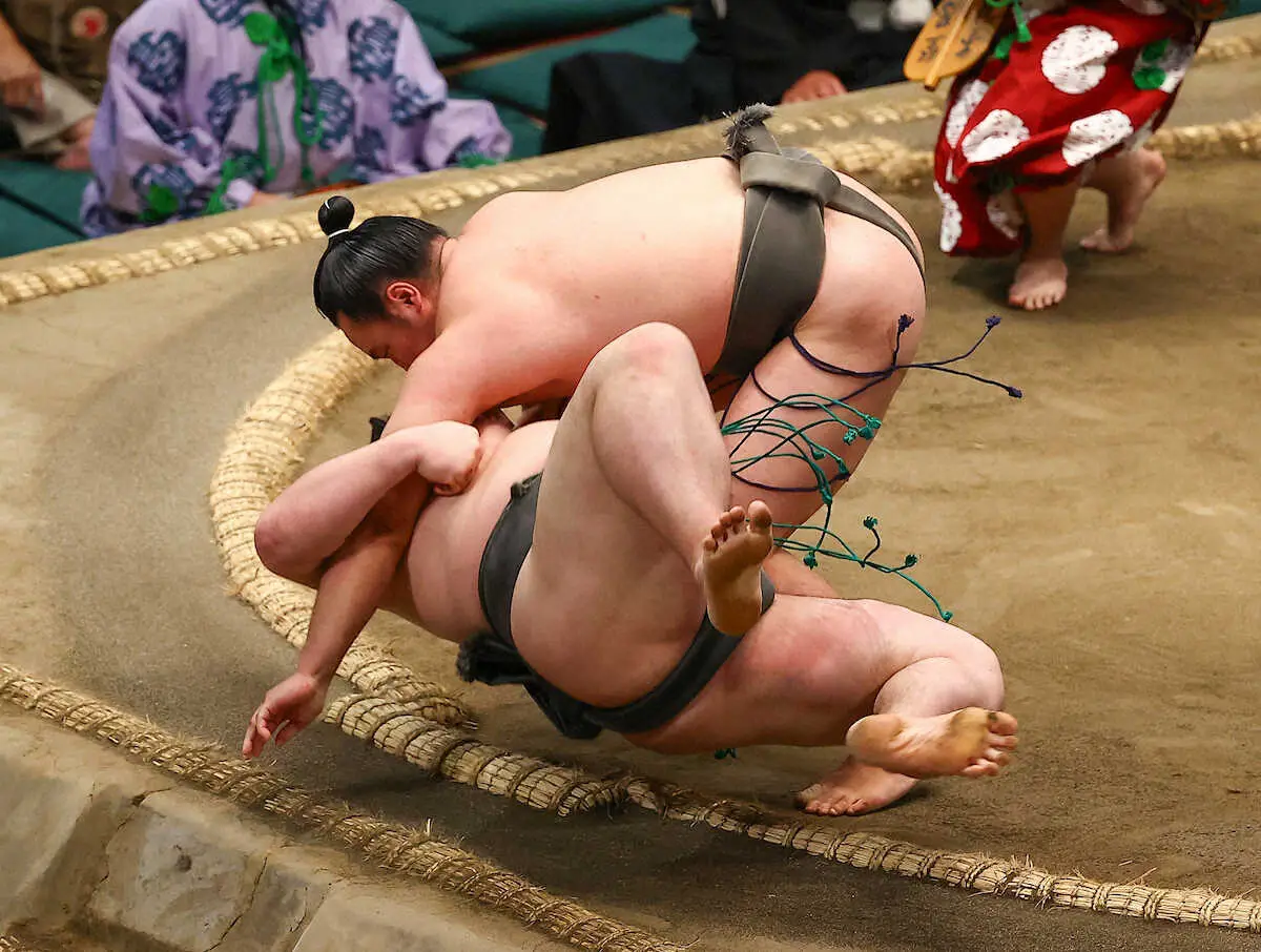 【画像・写真】東大卒の須山が勝ち越し！国立大卒力士で史上初の幕下昇進が確実に「目標達成できたのはよかった」