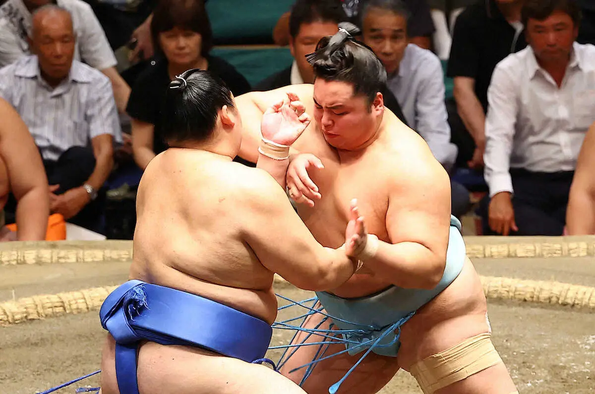 【画像・写真】大の里　無傷の11連勝！大関昇進へ“あと1勝”　追う2敗の霧島は連敗免れ9勝目