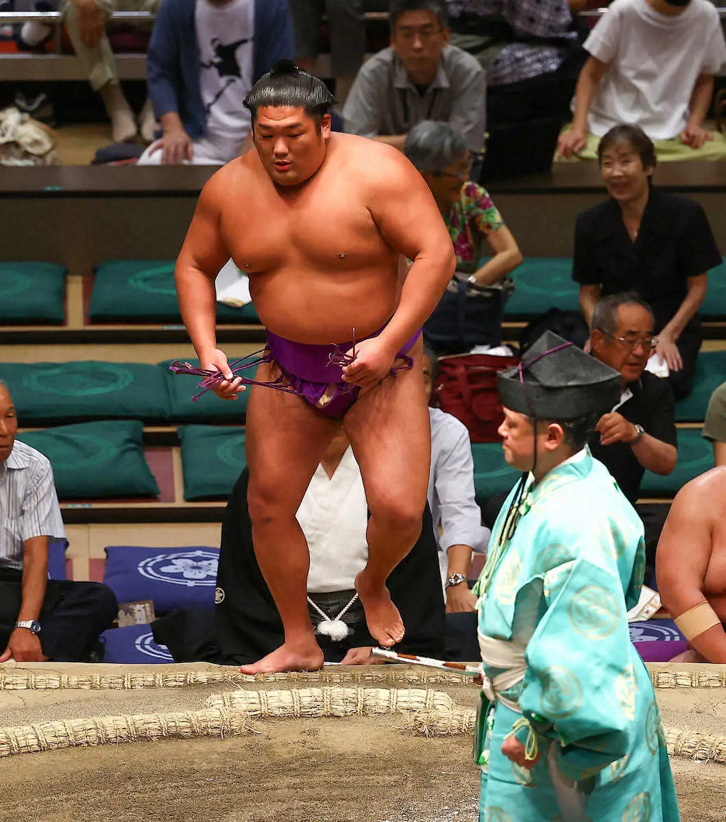 十両・尊富士が初の不戦勝で再び単独首位に　青森の母校から応援団…取組見せられず「そう思うと悲しい」