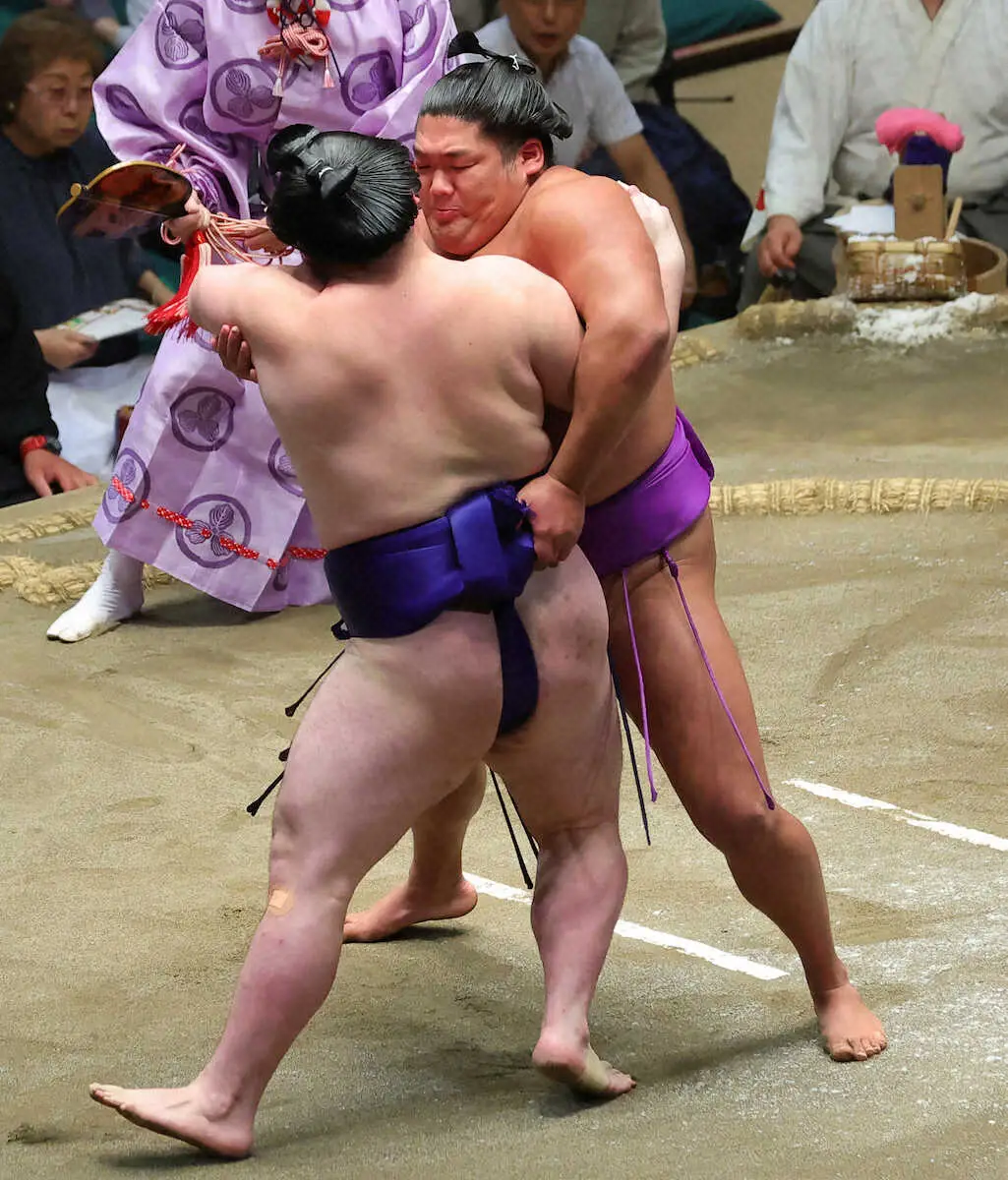 【画像・写真】尊富士が13勝目を挙げ幕内復帰確実に！「また相撲界を盛り上げられれば」“大尊時代”到来の予感