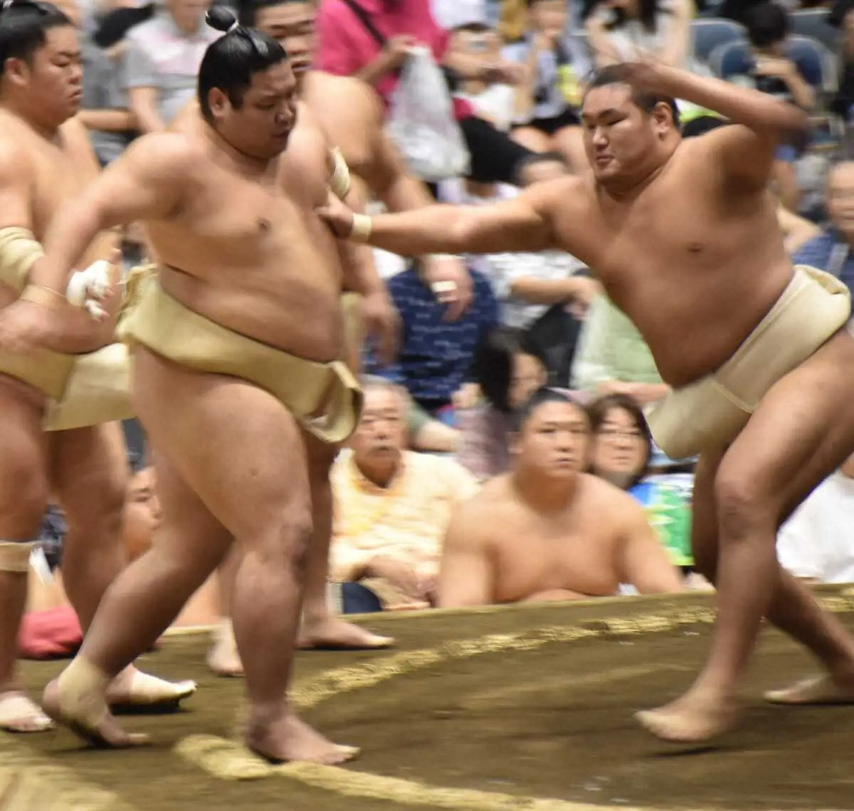 大関・豊昇龍　平戸海、大栄翔らと連続で8番全勝「ガンガン稽古を積んでいきたい」　大相撲秋巡業