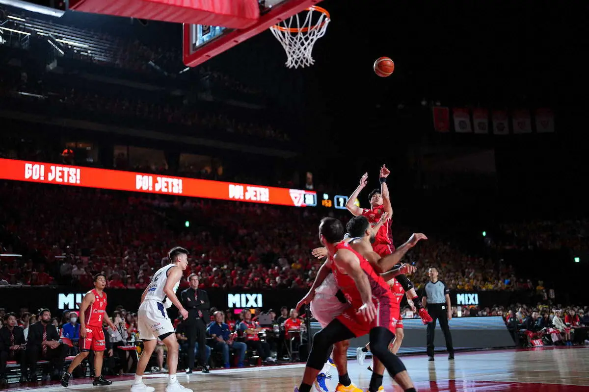 【画像・写真】Bリーグがアツい!渡辺雄太で千葉J快幕　新本拠「ららアリーナ東京ベイ」9708人大歓声